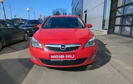 Opel Astra J, 2011 год, 729 000 рублей, 2 фотография