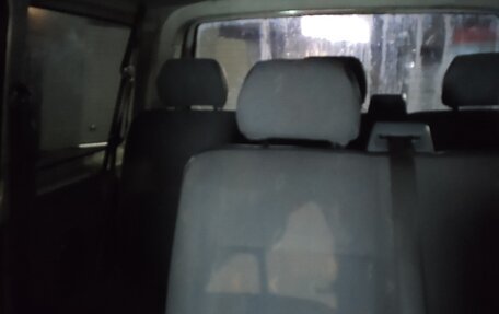 Volkswagen Transporter T5 рестайлинг, 2004 год, 730 000 рублей, 9 фотография