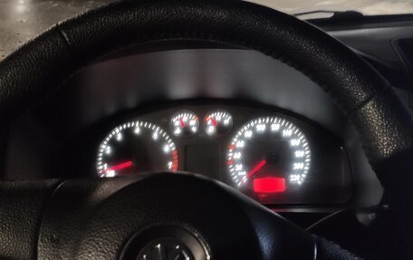 Volkswagen Transporter T5 рестайлинг, 2004 год, 730 000 рублей, 8 фотография