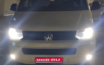Volkswagen Transporter T5 рестайлинг, 2004 год, 730 000 рублей, 1 фотография