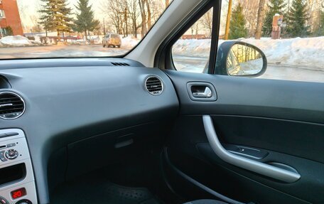 Peugeot 408 I рестайлинг, 2013 год, 600 000 рублей, 16 фотография