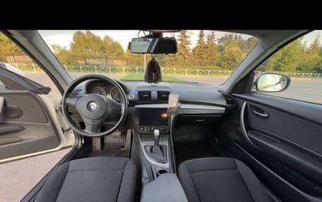 BMW 1 серия, 2011 год, 850 000 рублей, 16 фотография