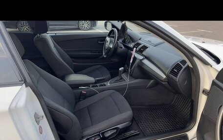 BMW 1 серия, 2011 год, 850 000 рублей, 17 фотография