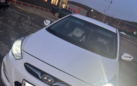 Hyundai Solaris II рестайлинг, 2014 год, 850 000 рублей, 3 фотография