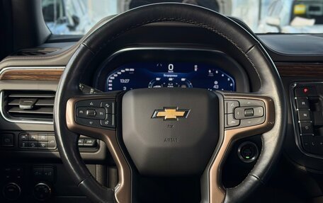 Chevrolet Suburban, 2022 год, 8 999 990 рублей, 16 фотография