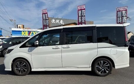 Honda Stepwgn IV, 2021 год, 2 500 000 рублей, 3 фотография