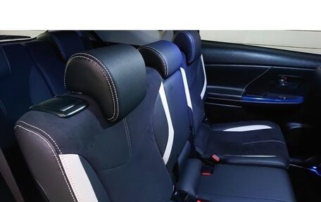 Toyota Prius Alpha I (ZVW40/41), 2020 год, 1 400 001 рублей, 16 фотография