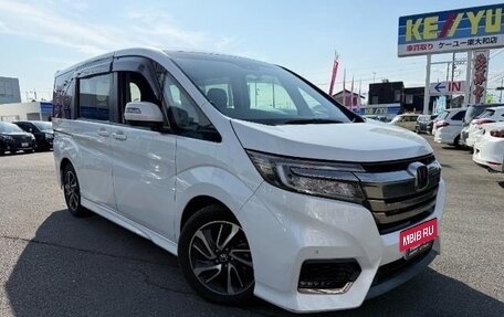 Honda Stepwgn IV, 2021 год, 2 500 000 рублей, 2 фотография