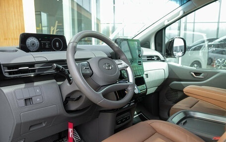 Hyundai Staria, 2023 год, 5 198 000 рублей, 12 фотография