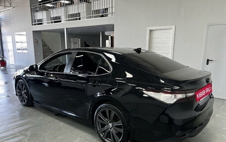Toyota Camry, 2019 год, 2 790 000 рублей, 3 фотография