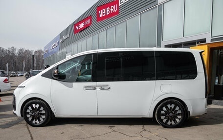 Hyundai Staria, 2023 год, 5 198 000 рублей, 10 фотография