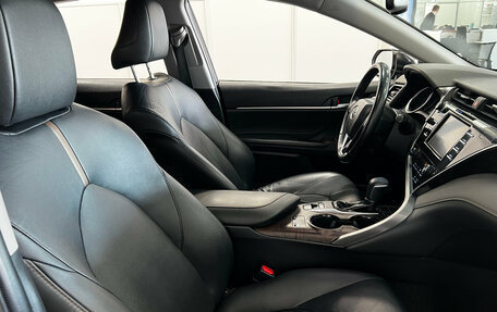 Toyota Camry, 2019 год, 2 790 000 рублей, 12 фотография