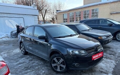 Volkswagen Polo VI (EU Market), 2011 год, 630 000 рублей, 2 фотография
