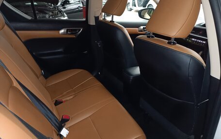 Lexus CT I рестайлинг, 2016 год, 1 790 000 рублей, 22 фотография