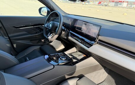 BMW 5 серия, 2024 год, 10 500 000 рублей, 15 фотография