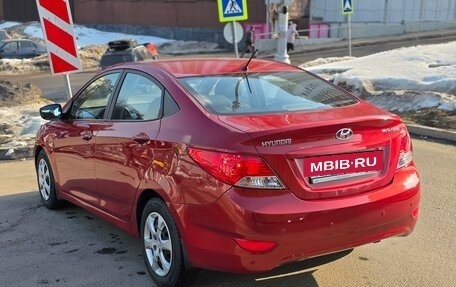 Hyundai Solaris II рестайлинг, 2013 год, 830 000 рублей, 5 фотография