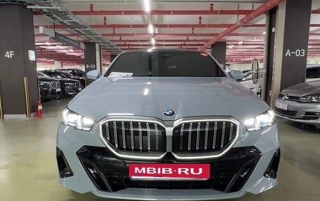 BMW 5 серия, 2024 год, 8 050 000 рублей, 2 фотография