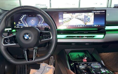 BMW 5 серия, 2024 год, 8 050 000 рублей, 15 фотография