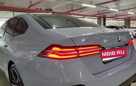 BMW 5 серия, 2024 год, 8 050 000 рублей, 10 фотография