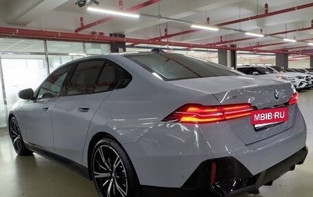 BMW 5 серия, 2024 год, 8 050 000 рублей, 12 фотография