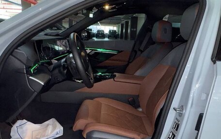 BMW 5 серия, 2024 год, 8 050 000 рублей, 21 фотография