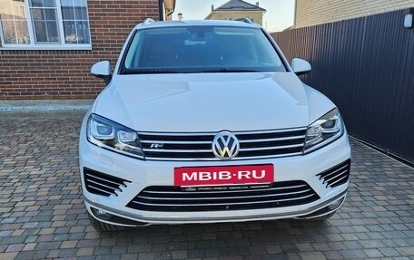 Volkswagen Touareg III, 2017 год, 3 220 000 рублей, 2 фотография