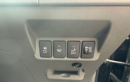 Toyota Prius Alpha I (ZVW40/41), 2013 год, 1 200 000 рублей, 14 фотография