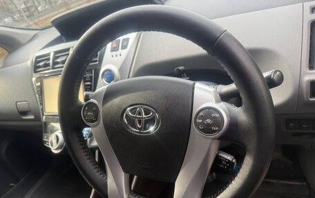 Toyota Prius Alpha I (ZVW40/41), 2013 год, 1 200 000 рублей, 12 фотография