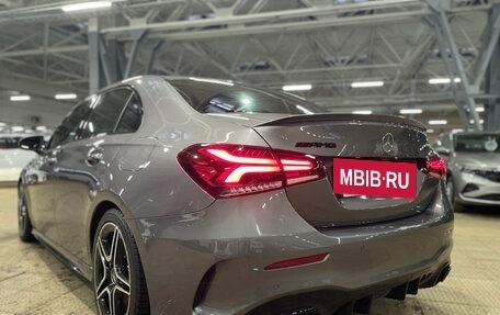 Mercedes-Benz A-Класс AMG, 2022 год, 4 500 000 рублей, 13 фотография