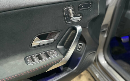 Mercedes-Benz A-Класс AMG, 2022 год, 4 500 000 рублей, 19 фотография