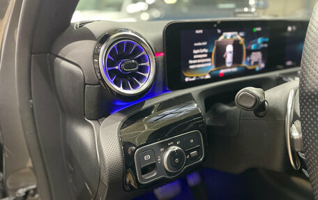 Mercedes-Benz A-Класс AMG, 2022 год, 4 500 000 рублей, 28 фотография