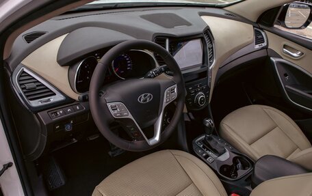 Hyundai Santa Fe III рестайлинг, 2012 год, 1 695 000 рублей, 13 фотография