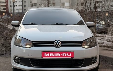 Volkswagen Polo VI (EU Market), 2011 год, 600 000 рублей, 1 фотография