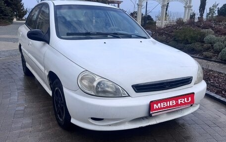 KIA Rio II, 2000 год, 200 000 рублей, 1 фотография