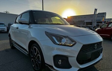 Suzuki Swift V, 2023 год, 925 000 рублей, 1 фотография