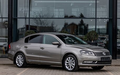 Volkswagen Passat B7, 2012 год, 995 000 рублей, 3 фотография