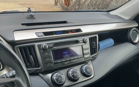 Toyota RAV4, 2014 год, 2 130 000 рублей, 14 фотография