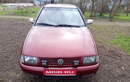 Volkswagen Polo III рестайлинг, 1996 год, 116 000 рублей, 11 фотография
