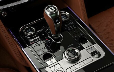 Bentley Flying Spur, 2025 год, 49 900 000 рублей, 25 фотография