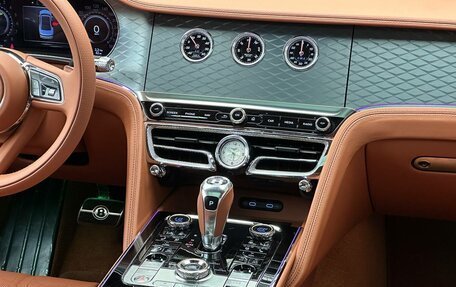 Bentley Flying Spur, 2025 год, 49 900 000 рублей, 29 фотография