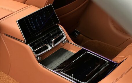 Bentley Flying Spur, 2025 год, 49 900 000 рублей, 37 фотография