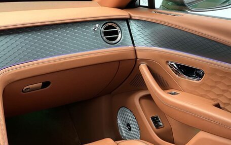 Bentley Flying Spur, 2025 год, 49 900 000 рублей, 32 фотография