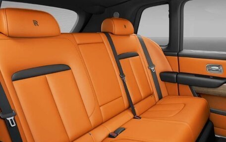 Rolls-Royce Cullinan, 2026 год, 57 000 000 рублей, 7 фотография