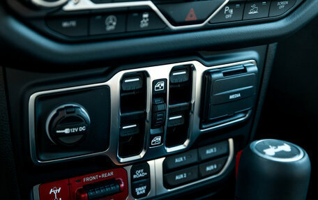 Jeep Wrangler, 2025 год, 9 200 000 рублей, 22 фотография