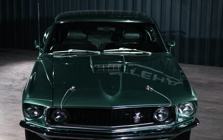 Ford Mustang VI рестайлинг, 1968 год, 35 000 000 рублей, 17 фотография