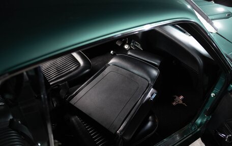 Ford Mustang VI рестайлинг, 1968 год, 35 000 000 рублей, 28 фотография