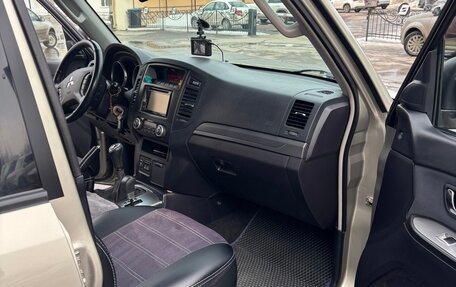 Mitsubishi Pajero IV, 2008 год, 1 650 000 рублей, 12 фотография