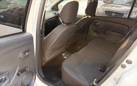 Renault Logan II, 2018 год, 525 000 рублей, 9 фотография