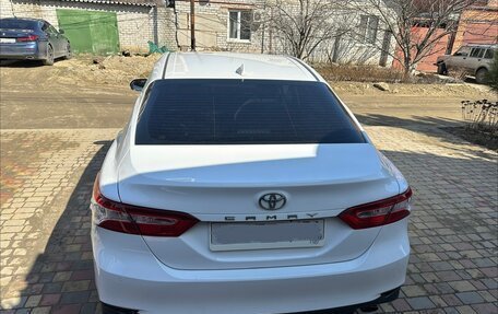 Toyota Camry, 2018 год, 2 800 000 рублей, 5 фотография