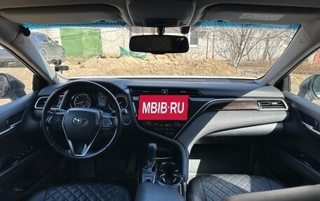 Toyota Camry, 2018 год, 2 800 000 рублей, 17 фотография